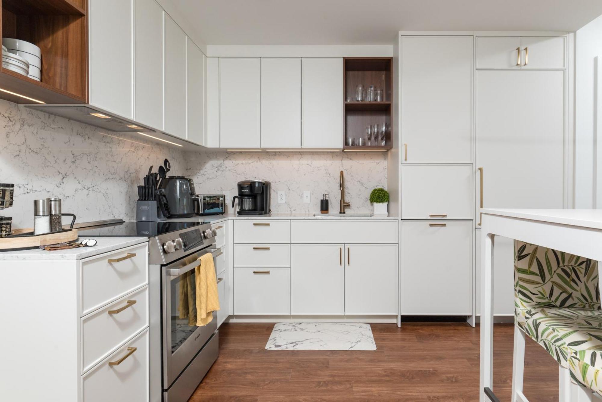 Luxury 2br Backbay Common T-station Roof Lounge Gym Appartement