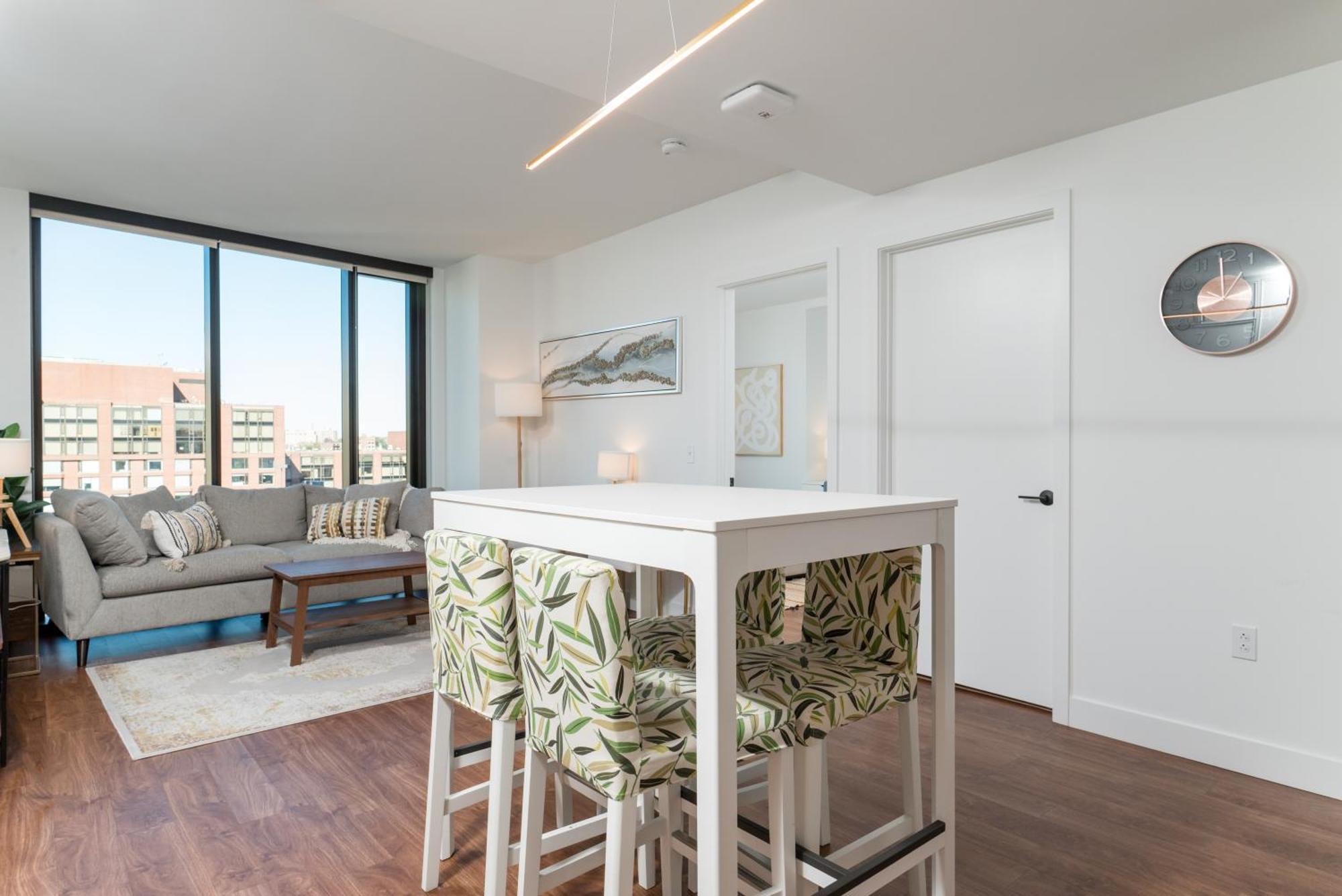 Luxury 2br Backbay Common T-station Roof Lounge Gym Appartement Boston